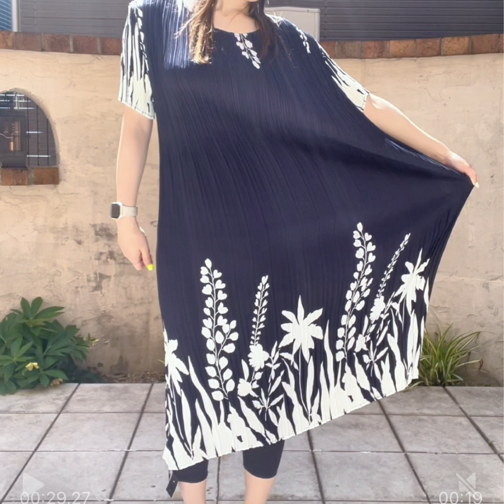 プリーツワンピース