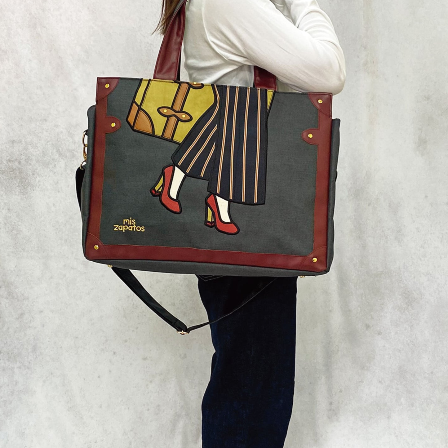 トランクサパト2WAYトート ボストン/大容量/旅行/トートバッグ/刺しゅう/レディース