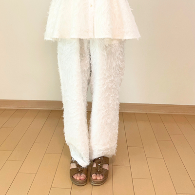 ワイドパンツ　立体ジャカード｜白｜涼やか素材・大人の上品カジュアル