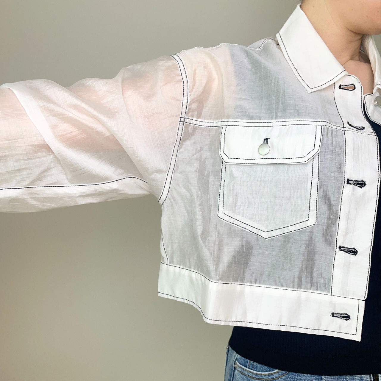 シアーショートジャケット｜透け感×体型カバー