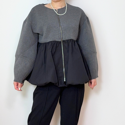 異素材切り替えバルーンジップブルゾン｜タフタ×スポンジリバー素材で軽やかに女性らしく