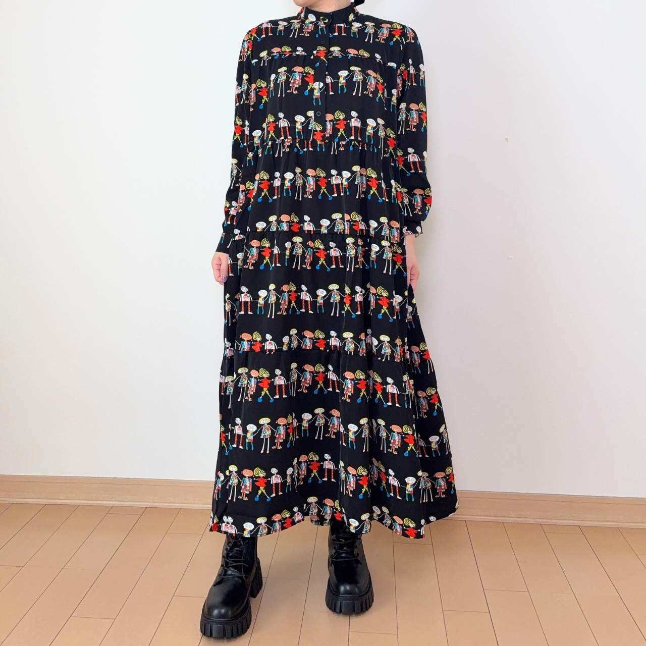 【プルオーバー】前ボタンロングワンピース｜３柄　ラビット／モノトーン手書き風アニマル／フィギア