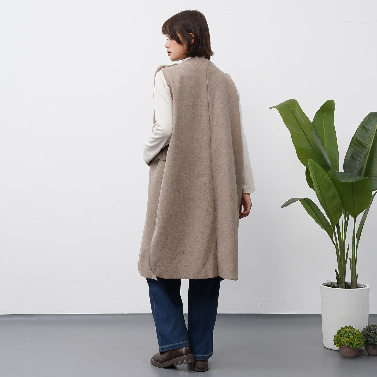 ロング丈ファーベスト｜体型カバー＆後ろ姿すっきり／4カラー展開