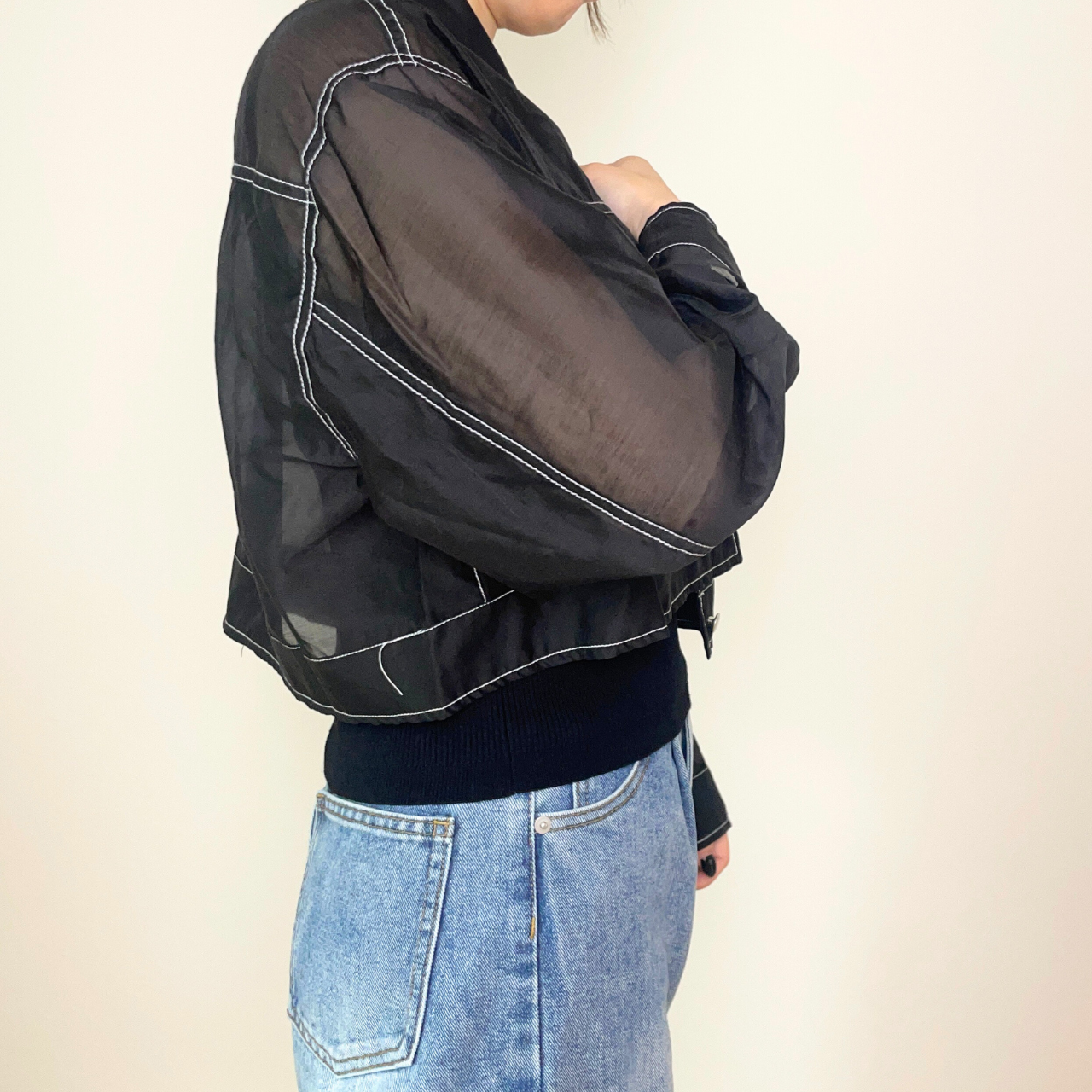 シアーショートジャケット｜透け感×体型カバー