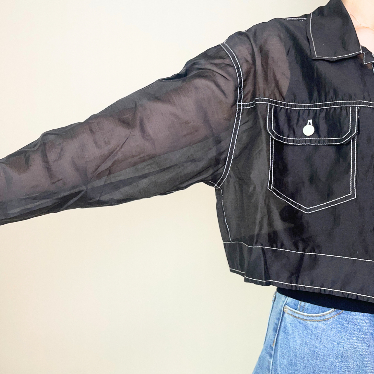 シアーショートジャケット｜透け感×体型カバー