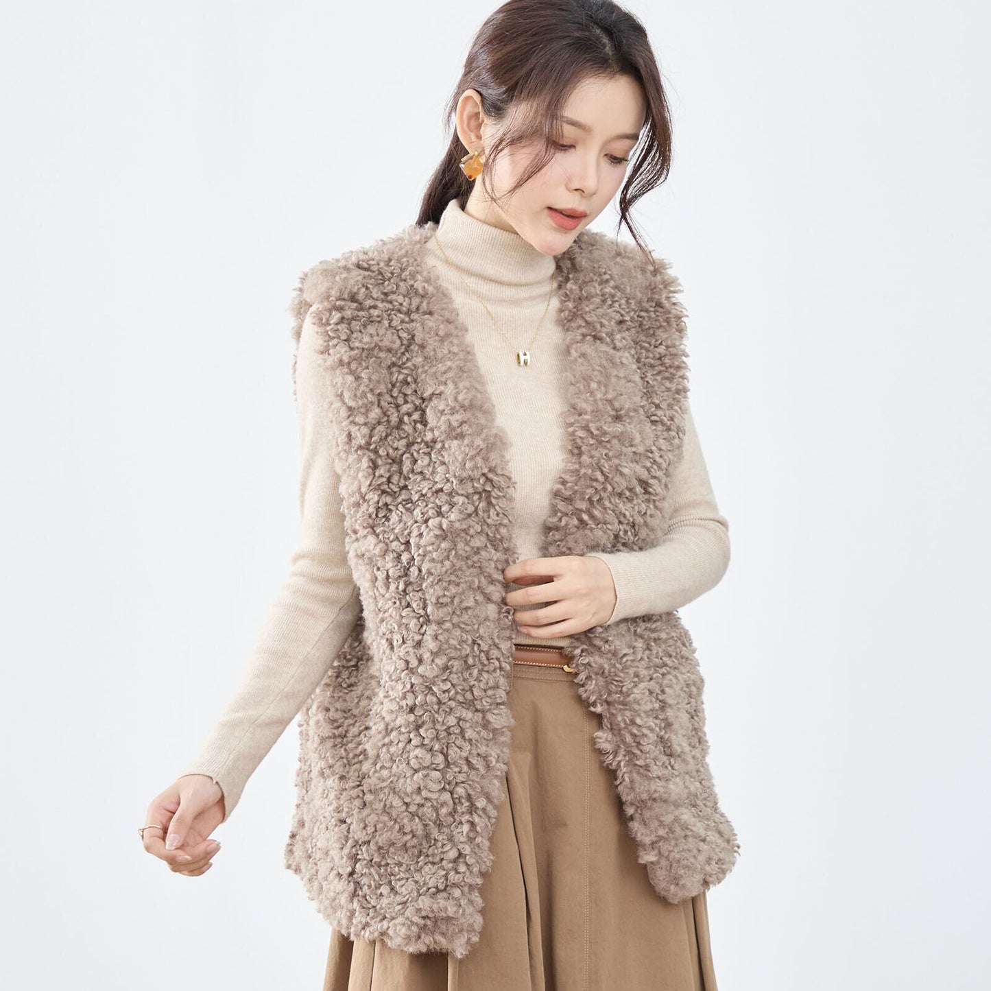 軽くてあたたかい上品ボアジレ