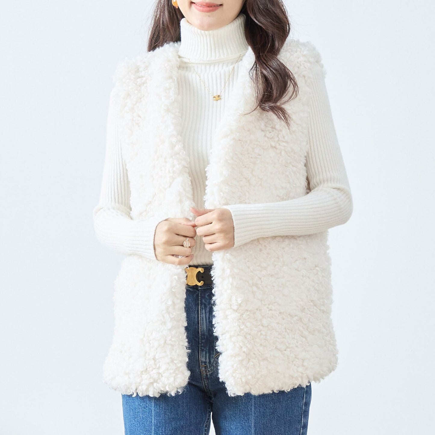 軽くてあたたかい上品ボアジレ