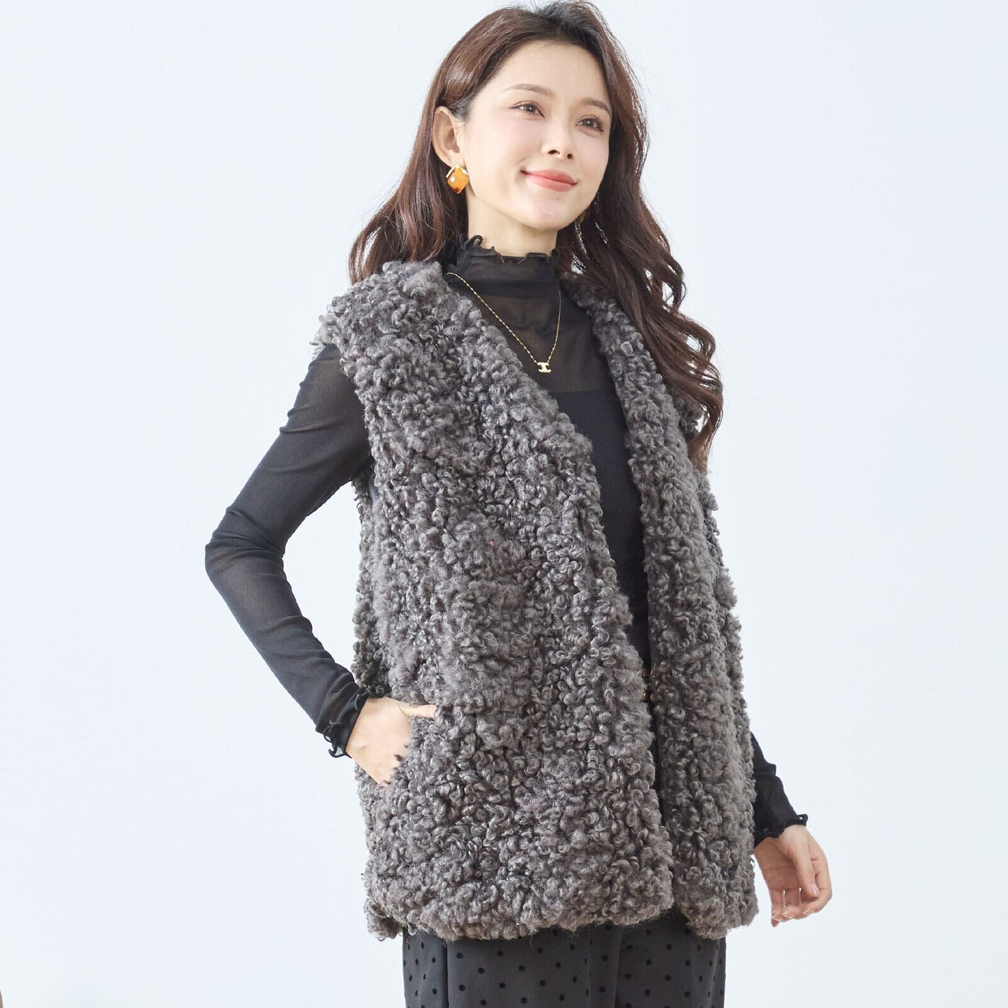 軽くてあたたかい上品ボアジレ